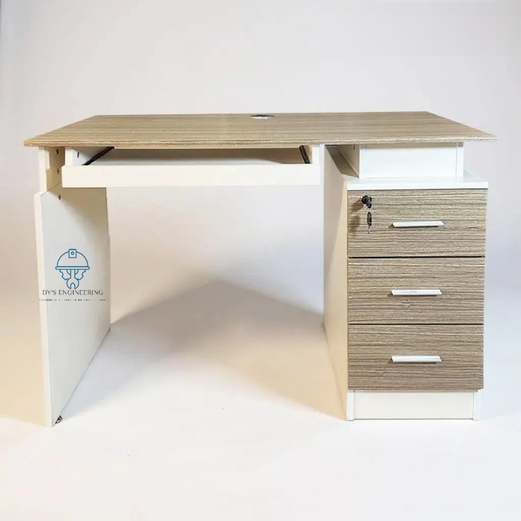 Bureau agent compact bois clair et crème, 3 tiroirs